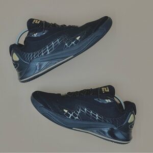 New Balance Kawhi IV 4 Black Gold Leonard Basketball Size 11.5